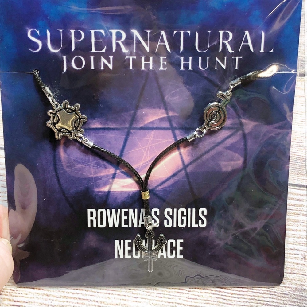 NWT Supernatural Rowena's Sigils Necklace Join The Hunt Culturefly Winchester